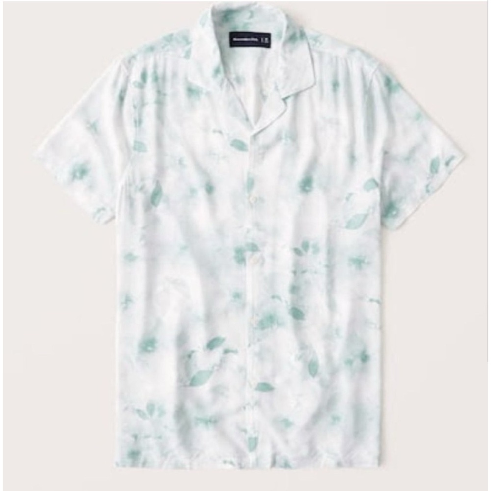 Abercrombie & Fitch White and Green Casual Button Down Shirt
